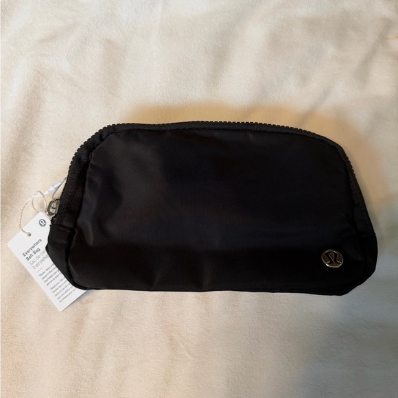 Lululemon Black Belt Bag with Gray Strap - Picture 2 of 5